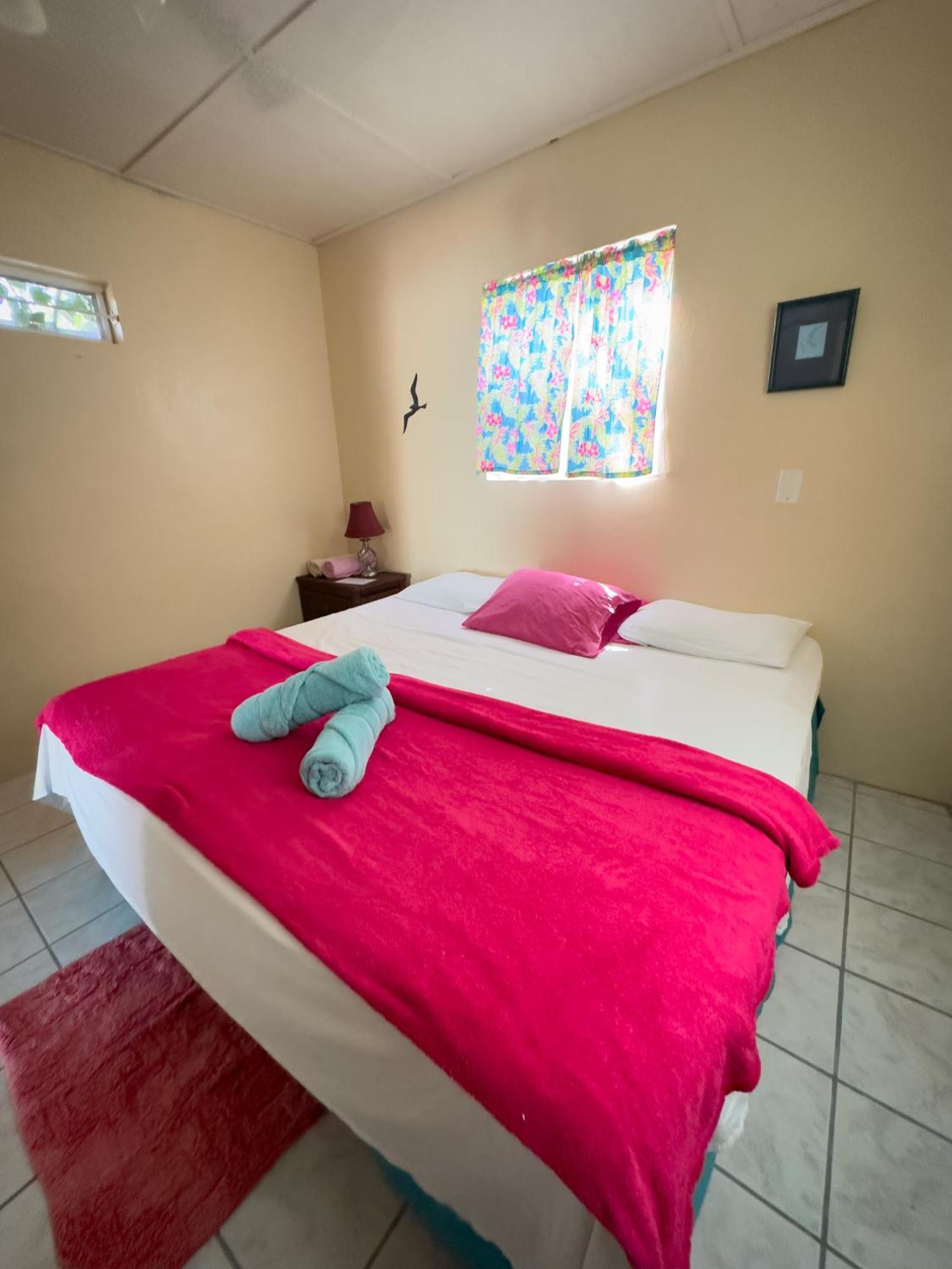 Barefoot Beach Belize キー・カーカー 部屋 写真